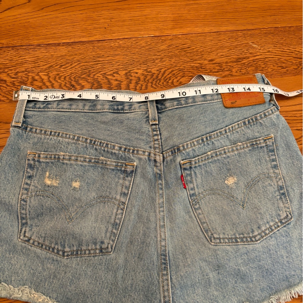 Free People Levi's High-Rise Light Blue Distressed Jean Shorts - Picture 11 of 12